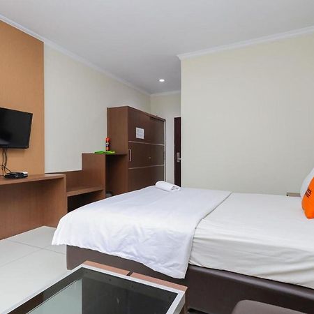 Hotel Koolkost Syariah At Taman Simprug Cikarang à Bekasi Extérieur photo