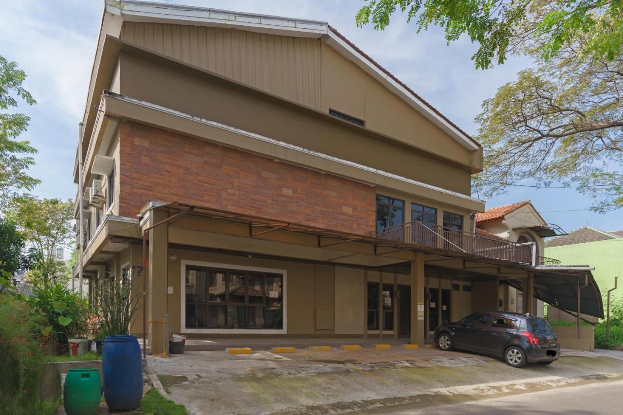 Hotel Koolkost Syariah At Taman Simprug Cikarang à Bekasi Extérieur photo
