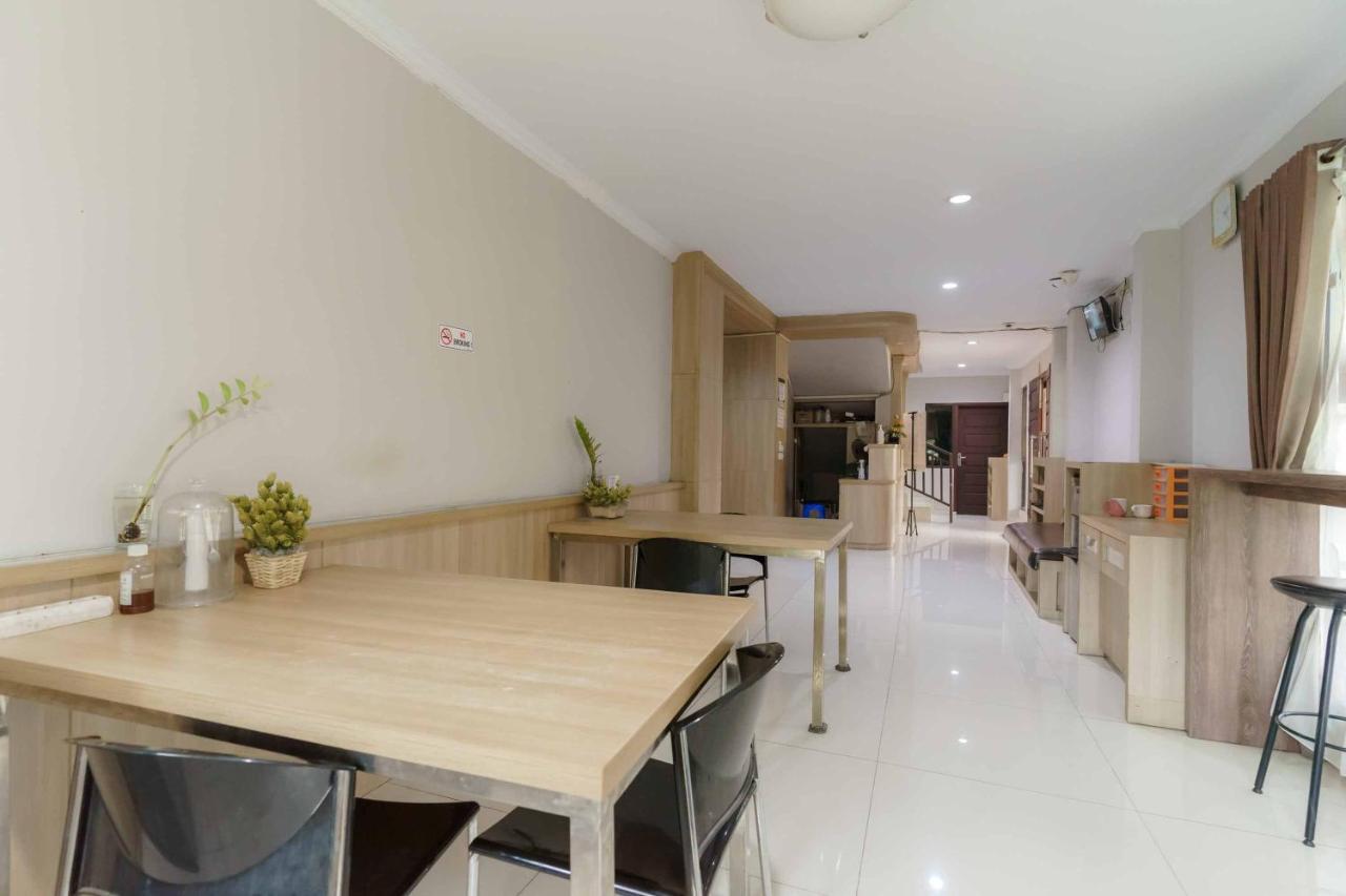 Hotel Koolkost Syariah At Taman Simprug Cikarang à Bekasi Extérieur photo