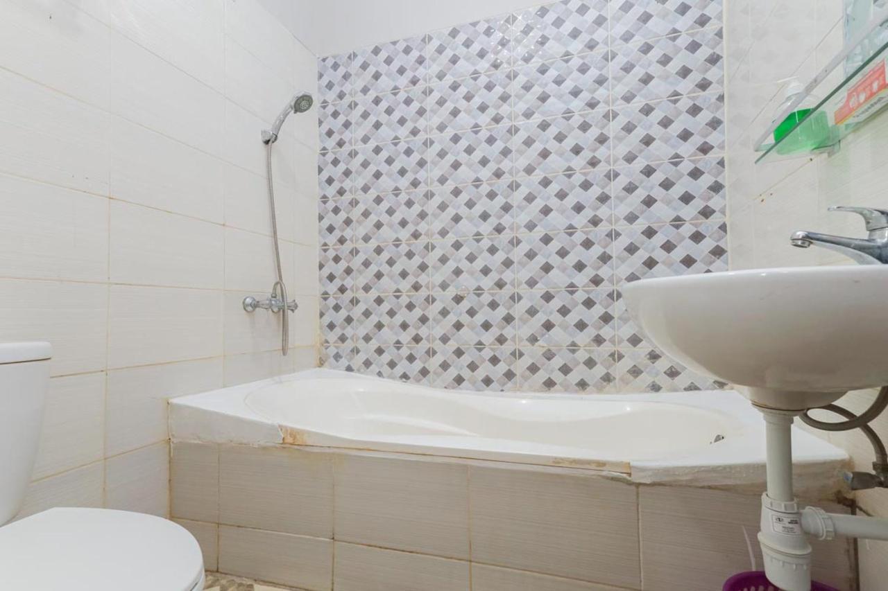 Hotel Koolkost Syariah At Taman Simprug Cikarang à Bekasi Extérieur photo