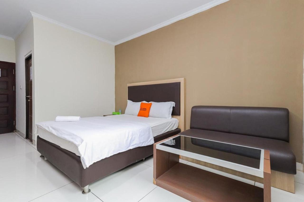 Hotel Koolkost Syariah At Taman Simprug Cikarang à Bekasi Extérieur photo