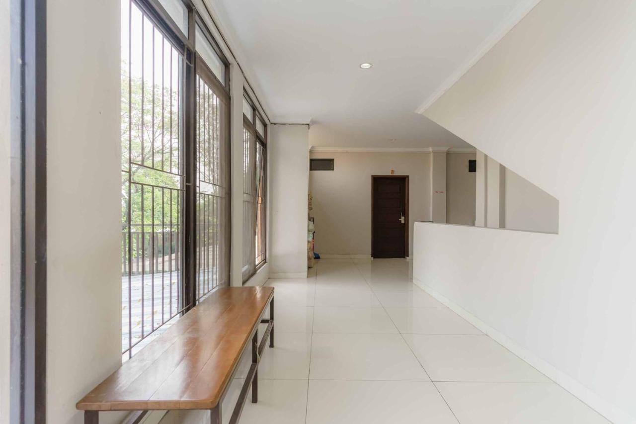 Hotel Koolkost Syariah At Taman Simprug Cikarang à Bekasi Extérieur photo