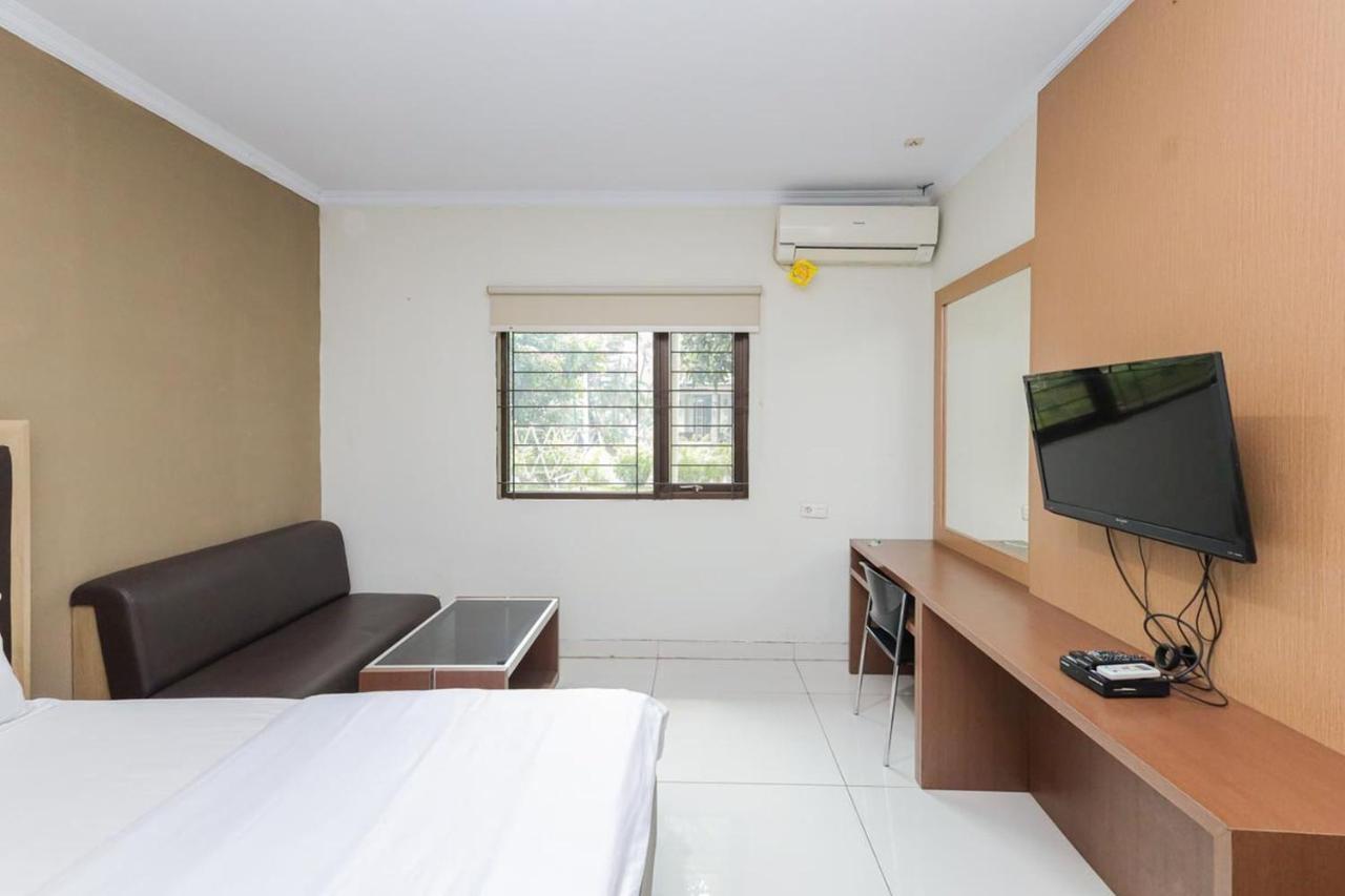 Hotel Koolkost Syariah At Taman Simprug Cikarang à Bekasi Extérieur photo
